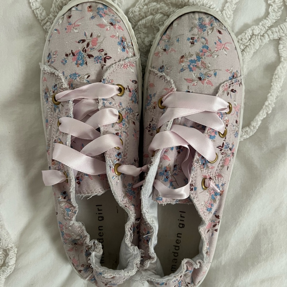Madden Girl floral sneakers